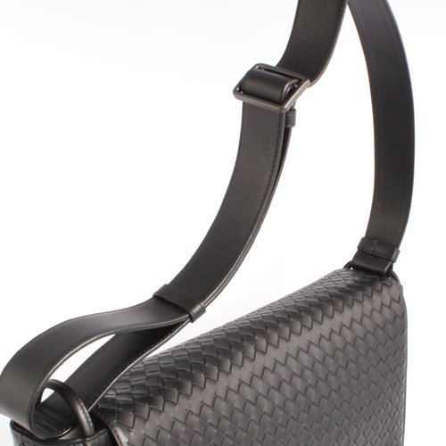 ボッテガ・ヴェネタスーパーコピー BOTTEGA VENETA イントレチャート 斜め掛けショルダーバッグ 221065 V4651 1000 牛革 - 商品画像 1