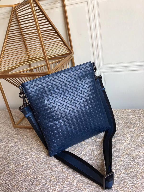 スーパーコピーボッテガヴェネタ BOTTEGA VENETA ショルダーバッグ メンズ バッグ ショルダー 普段づかい 革 レザー 通勤 バイク 仕事 自転車 276357-v465c-3979 - 商品画像 8