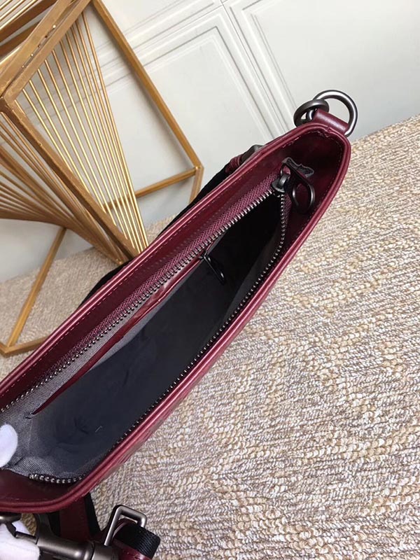 ボッテガヴェネタコピー BOTTEGA VENETA ショルダーバッグ メンズ バッグ ショルダー 普段づかい 革 レザー 通勤 バイク 仕事 自転車 276357-v465c-6492 - 商品画像 1