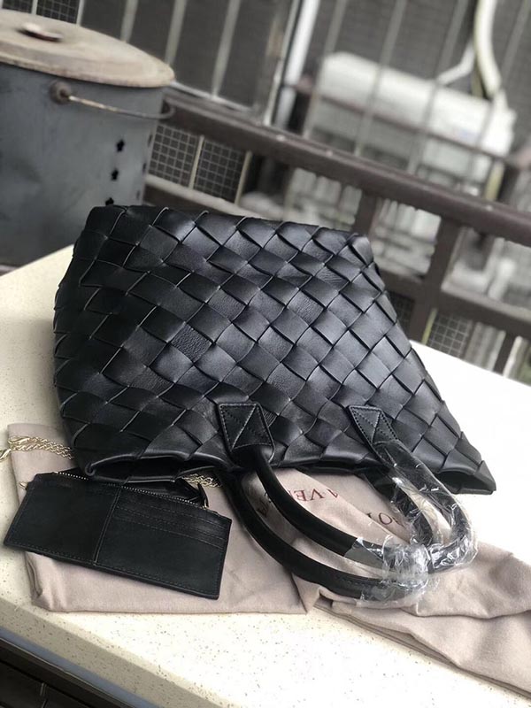 BOTTEGA VENETAコピー 19SS ナッパ マキシ カバ ３０バッグ 570800 VMAH1 1229 - 商品画像 9