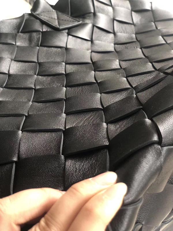 BOTTEGA VENETAコピー 19SS ナッパ マキシ カバ ３０バッグ 570800 VMAH1 1229 - 商品画像 6