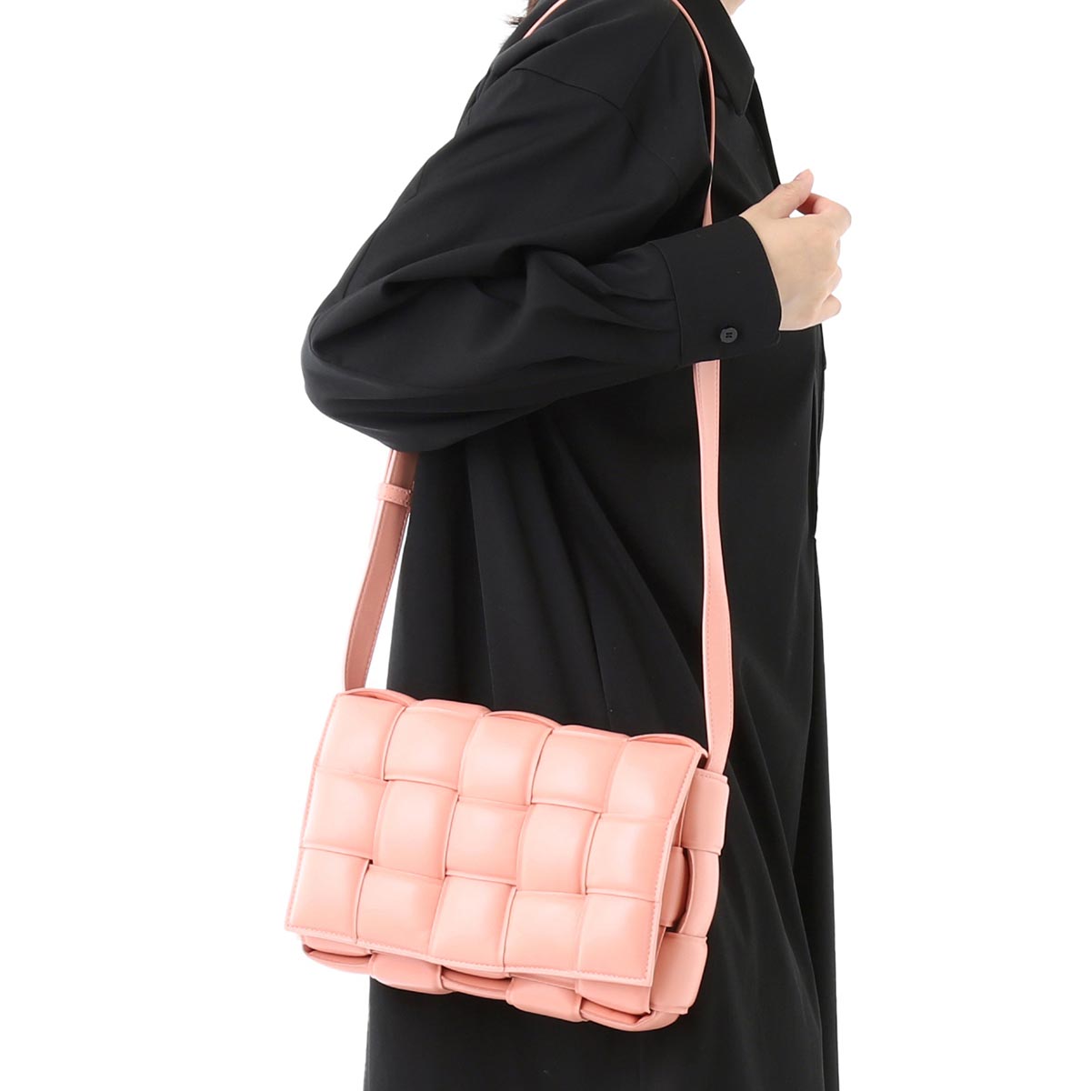 ボッテガヴェネタ BOTTEGA VENETA ショルダーバッグ クロスボディバッグ レディース マキシイントレチャート 591970 vcqr1 7806 - 商品画像 4