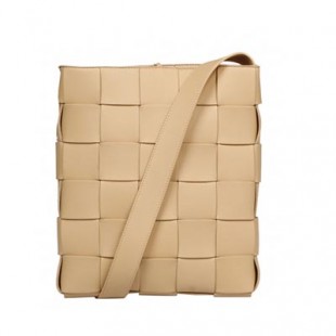 ボッテガヴェネタ BOTTEGA VENETA スムースレザー メッセンジャーバッグ ショルダーバッグ 649601 VMAY1 2700 - 商品画像 2