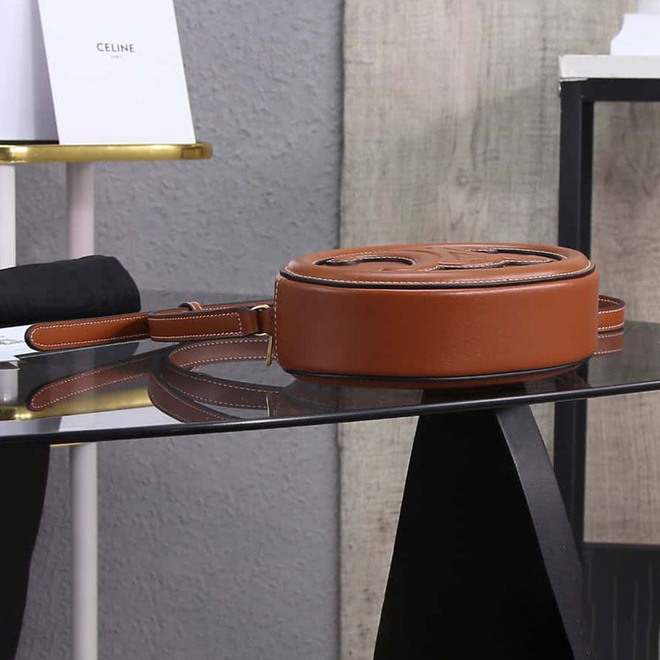 セリーヌ コピー CUIR TRIOMPHE オーバル ショルダーバッグ 101703 - 商品画像 1