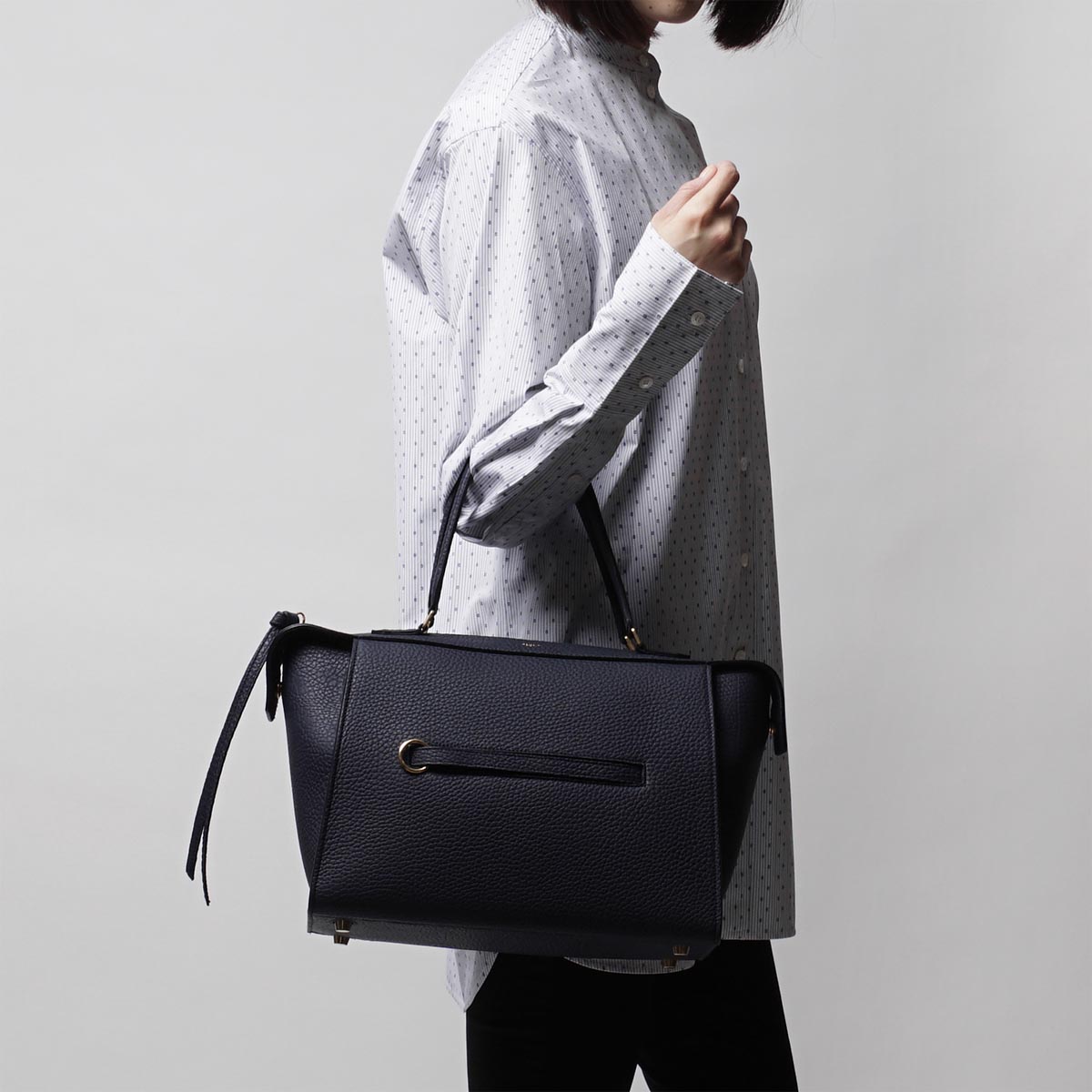 セリーヌスーパーコピー/CELINE/ ボストンバッグ（2WAY仕様）/Ring Small/リング スモール LEATHER /Navy blue ブルー系 17620 3xxb 07oc レディース - 商品画像 4
