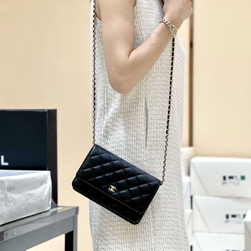 シャネル スーパーコピー WOC 19cm ラムスキン ブラック A33814 - 商品画像 1