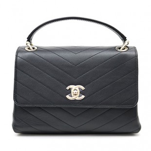 シャネルコピー 【CHANEL】シェブロン トップハンドル フラップバッグ スモール ブラック カーフスキン クラシック 2WAYハンドバッグ チェーンショルダーバッグ Vステッチ キルティング A57147 - 商品画像 2