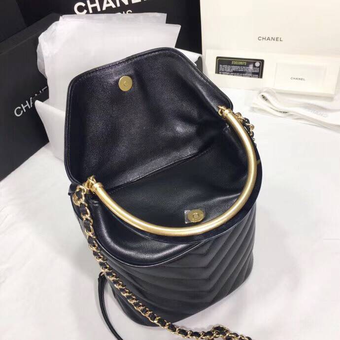 CHANELバッグスーパーコピー シャネル 18AW A57861 Y83679 94305 バケットバッグ ブラック - 商品画像 6