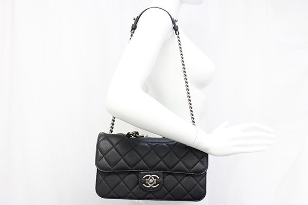 CHANELスーパーコピー(シャネル) マトラッセ チェーンショルダーバッグ『FLAP BAG』(NOIR/ブラック)A66434Y10949-NOIR - 商品画像 1