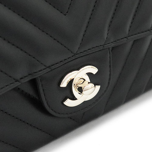シャネルコピー ショルダーバッグ CHANEL レディース シェブロン ポシェット ココマーク キルティング レザー ブラック/GD A69900 Y25539 94305 - 商品画像 6