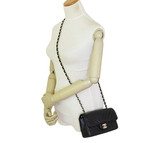 シャネルコピー ショルダーバッグ CHANEL レディース シェブロン ポシェット ココマーク キルティング レザー ブラック/GD A69900 Y25539 94305 - 商品画像 3