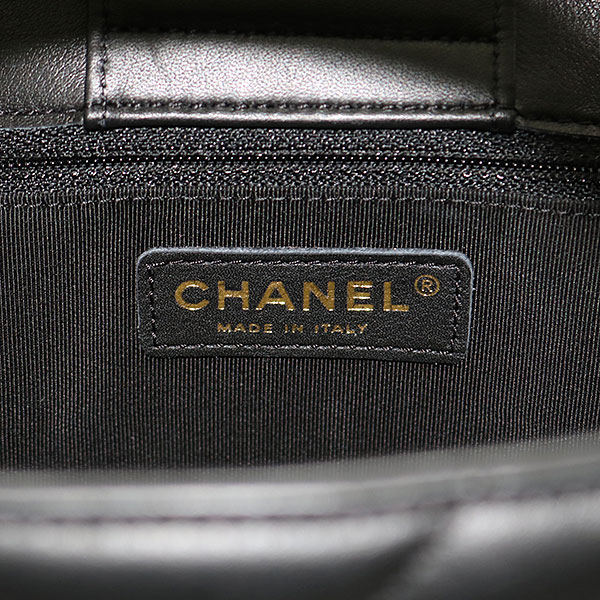 シャネルコピー 【CHANEL】シェブロン スモール ショッピングバッグ ブラック カーフスキン クラシック 2WAYチェーンショルダートート マトラッセ Vステッチ キルティング A91642 - 商品画像 8