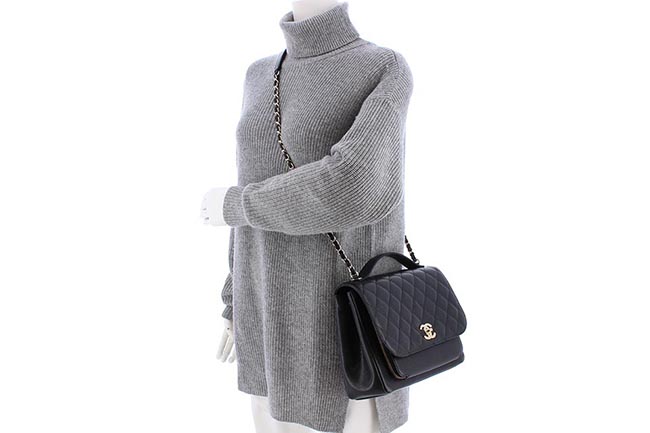 シャネルコピー CHANEL マトラッセ 2WAYチェーンショルダー キャビア 黒 ブラック シャンパンゴールド金具 A93608 - 商品画像 2