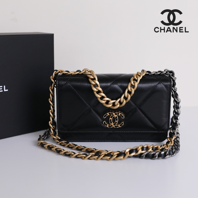 CHANEL シャネル19 チェーンウォレット ショルダーバッグ AP0957 B01564 94305 - 商品画像 4