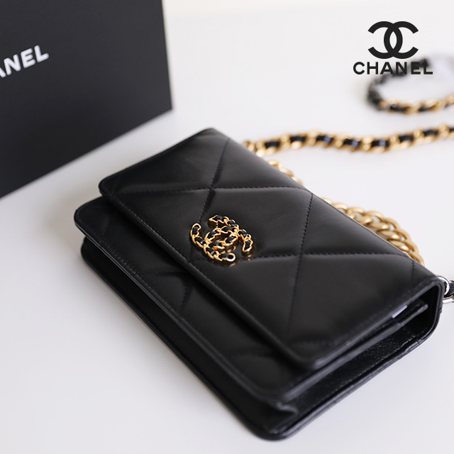 CHANEL シャネル19 チェーンウォレット ショルダーバッグ AP0957 B01564 94305 - 商品画像 1