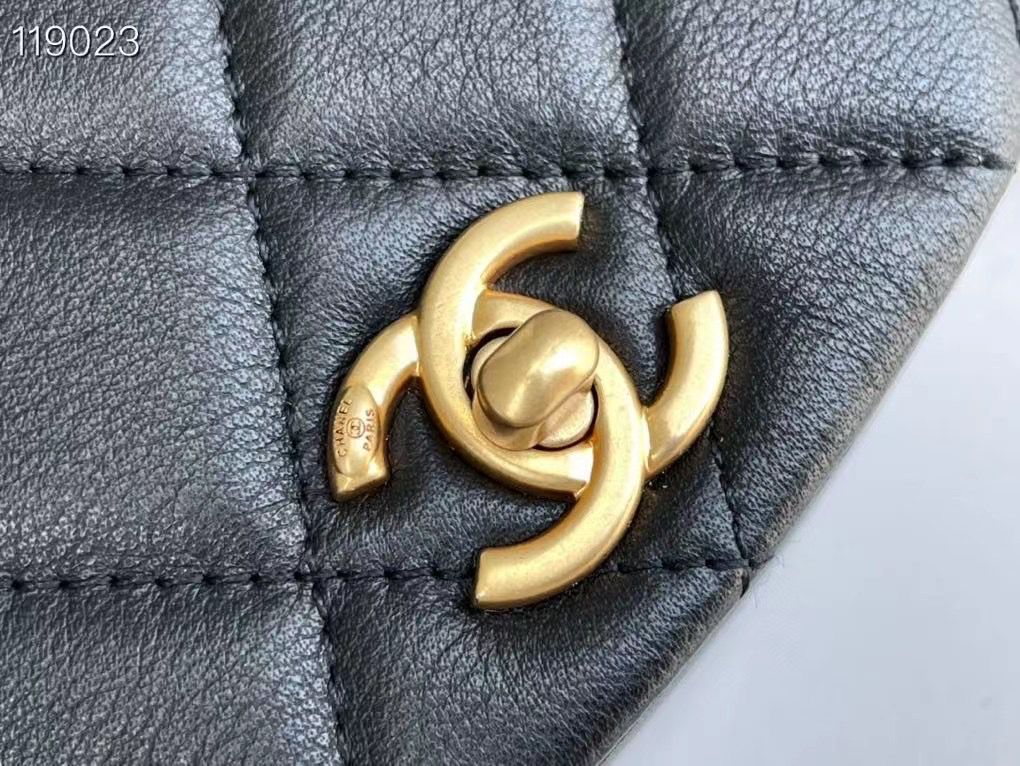 スーパーコピーシャネル CHANEL チェーン ポーチ クラッチ ミニバッグ AP2344 B06401 94305 - 商品画像 4