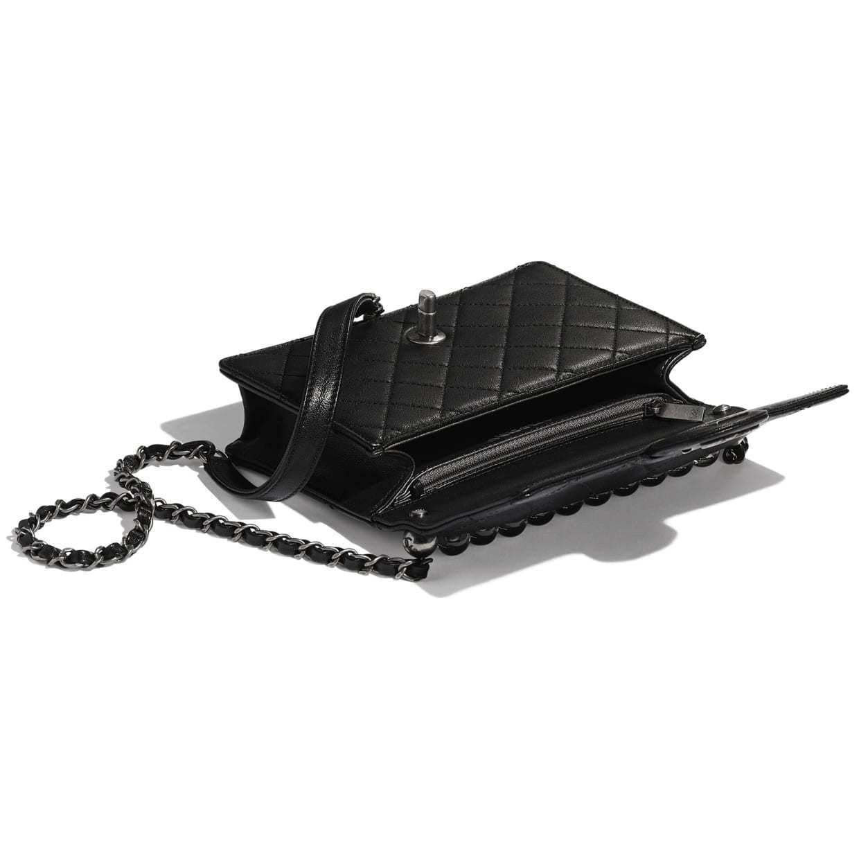 シャネル CHANEL フラップ バッグ ゴートスキン ビーズ ショルダーバッグ CC パール ラムAS0585 B02884 94305 - 商品画像 4