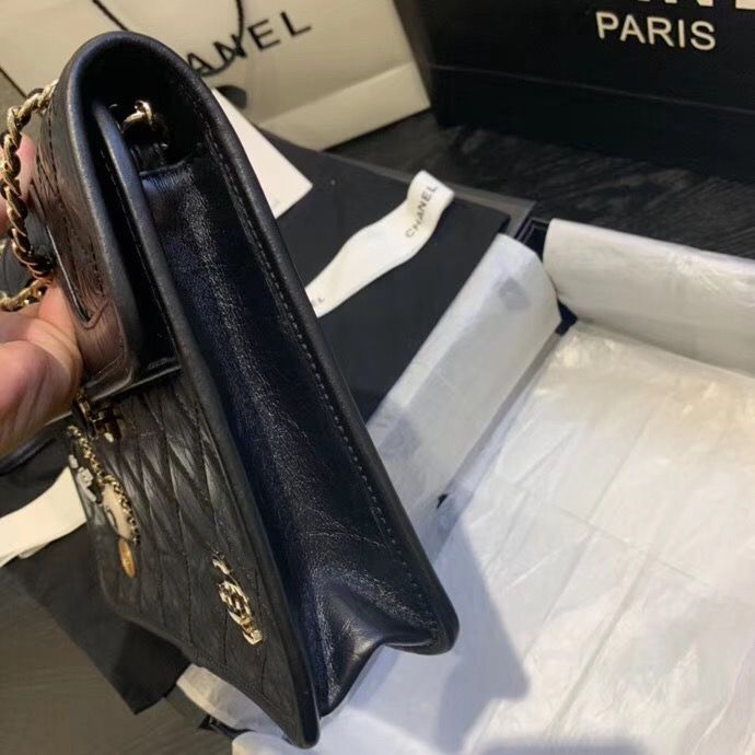 CHANELコピー エイジド カーフスキンフラップ ミニバッグ チャーム 2WAY ロゴ AS1430 B02436 94305 - 商品画像 7