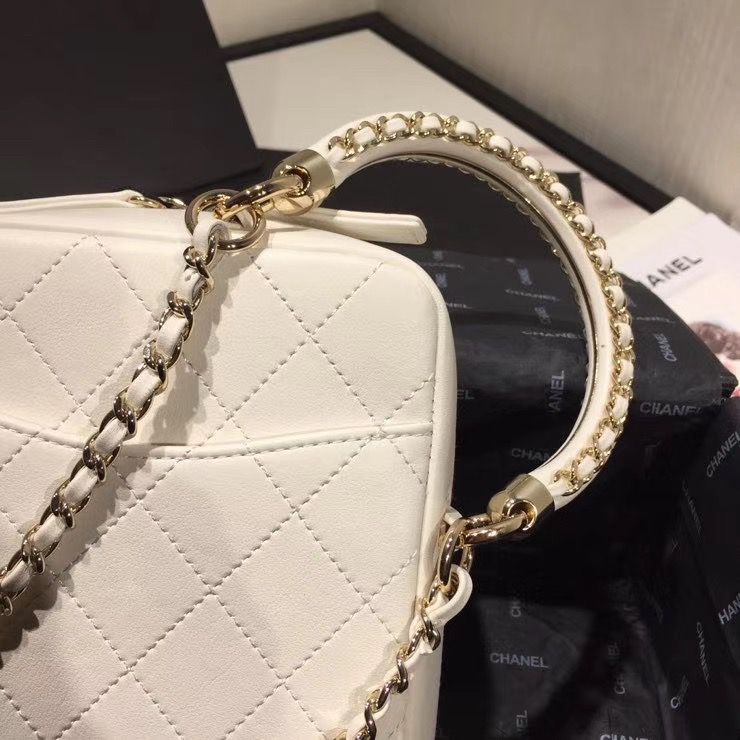 CHANELスーパーコピー シャネル ショルダーバッグ ハンドバッグ ホワイト ヴァニティーケース カーフスキン AS1753 B02782 10601 - 商品画像 1