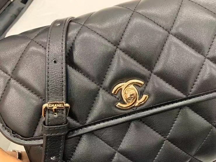 CHANEL ミニ メッセンジャー ショルダーバッグ グレインド カーフスキン ブラック AS2465 B05440 94305 - 商品画像 4
