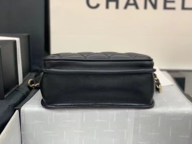CHANEL ミニ メッセンジャー ショルダーバッグ グレインド カーフスキン ブラック AS2465 B05440 94305 - 商品画像 1