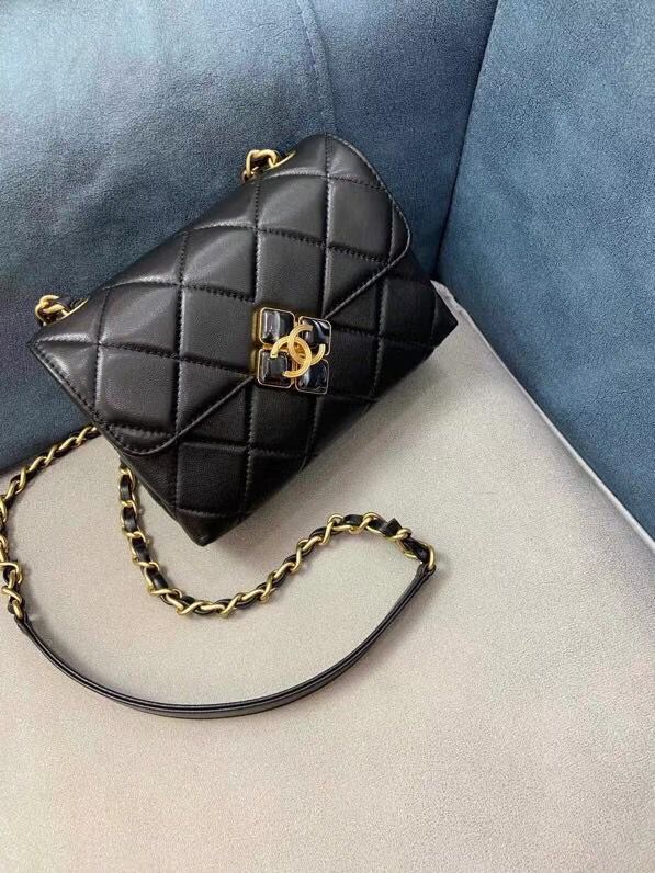 CHANELスーパーコピー ミニフラップバッグ レジン マトラッセ グリーン AS2633 B05977 94305 - 商品画像 7