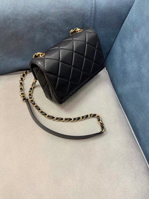 CHANELスーパーコピー ミニフラップバッグ レジン マトラッセ グリーン AS2633 B05977 94305 - 商品画像 4