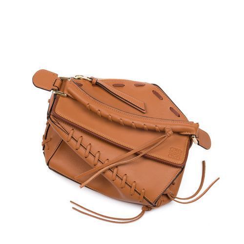 ロエベ LOEWE 美しいクラフトマンシップ溢れる パズルレースバッグ タン 322.30ZK74 - 商品画像 8