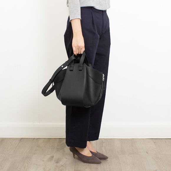ロエベ LOEWE バッグ レディース 2WAYショルダーバッグ HAMMOCK SMALL BAG [ハンモック スモールバッグ] ブラック 黒 38730 S35 1100 BLACK - 商品画像 5