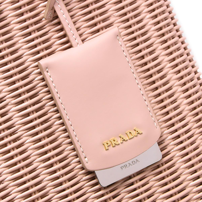 プラダ PRADA バスケットバッグ/ハンドバッグ ミドリノ/MIDOLLINO カナパ/CANAPA 三角ロゴプレート ペスカピンク 1BG835 2E28 F0333 VWOY レディース - 商品画像 1