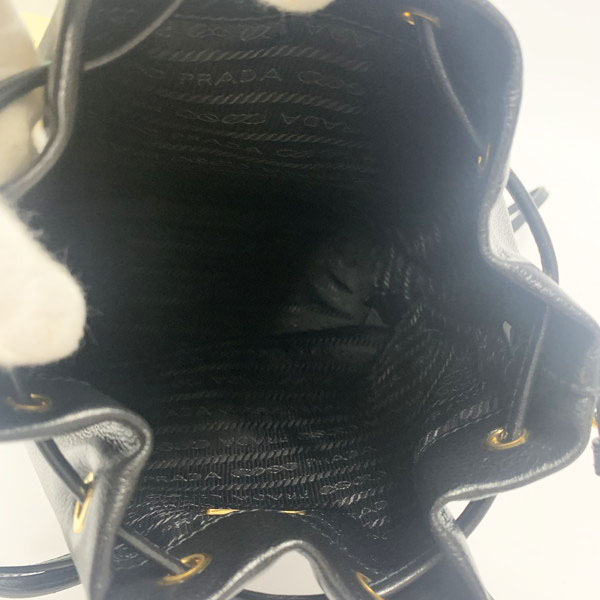 PRADAスーパーコピー プラダ 巾着 ショルダースタッズ 1BH038 レザー ブラック - 商品画像 4