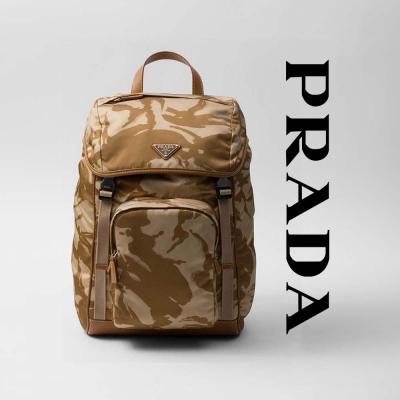 プラダ スーパーコピー プリント入り Re-Nylon xレザー バックパック 2VZ135_2C0Z - 商品画像 2