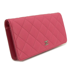 シャネルスーパーコピーCHANEL シャネル 財布 二つ折り ココマーク キルティング マトラッセ レザー ピンク A31509 PINK2 - 商品画像 3