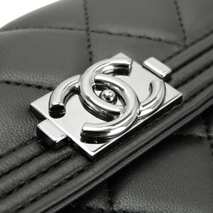 シャネル財布スーパーコピーCHANEL 二つ折りフラップ BOY CHANEL/ボーイシャネル キルティング マトラッセ レザー ブラック A68910 - 商品画像 5