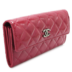 シャネルスーパーコピーCHANEL 二つ折りフラップ ココマーク キルティング パテントレザー レッド系 A69351 Y25149 0A468 - 商品画像 3