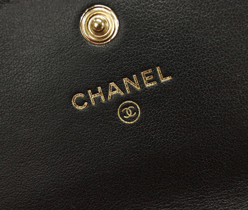 シャネル財布コピー AP0955 CHANEL 長札ファスナー 小銭入れ付き 長財布 CHANEL19 ロング フラップウォレット チェーン CC ブラックｘダークピンク ゴールド金具 - 商品画像 5