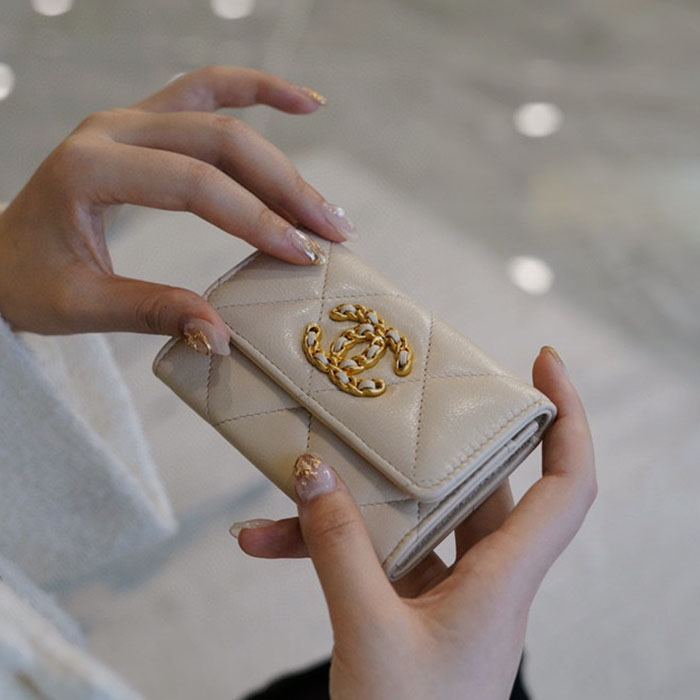 CHANEL 19 フラップ カードケース ミニ財布 コピー AP1790 - 商品画像 3